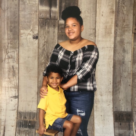 🎀Meet your seller, buyer, trader🎀 - Picture 2 of 6